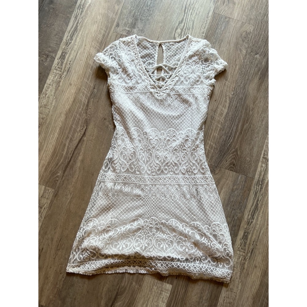 White Hollister lace mini, size XS